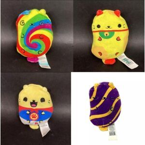 Cat v Pickle-PBJelli 002-Festicat 015-Lil SuperKitten 23-Blue Wave Lucky Cat 005